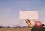 Standbild 101st Airborne Division Pleiku Vietnam, 1970, aus Sekunde 1 historischem Filmmaterial Videoclip 65675038740