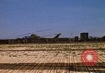 Standbild 101st Airborne Division Pleiku Vietnam, 1970, aus Sekunde 20 historischem Filmmaterial Videoclip 65675038740
