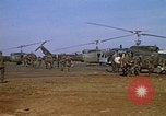 Standbild 101st Airborne Division Pleiku Vietnam, 1970, aus Sekunde 36 historischem Filmmaterial Videoclip 65675038740