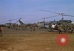 Standbild 101st Airborne Division Pleiku Vietnam, 1970, aus Sekunde 37 historischem Filmmaterial Videoclip 65675038740