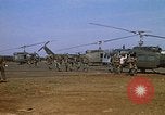 Standbild 101st Airborne Division Pleiku Vietnam, 1970, aus Sekunde 43 historischem Filmmaterial Videoclip 65675038740