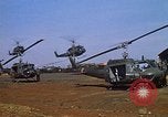 Standbild 101st Airborne Division Pleiku Vietnam, 1970, aus Sekunde 51 historischem Filmmaterial Videoclip 65675038740