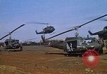 Standbild 101st Airborne Division Pleiku Vietnam, 1970, aus Sekunde 54 historischem Filmmaterial Videoclip 65675038740