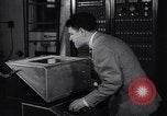 Standbild Radar im zivilen Verkehr und Wetter Anwendungen United States USA, 1946, aus Sekunde 22 historischem Filmmaterial Videoclip 65675038745