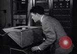 Standbild Radar im zivilen Verkehr und Wetter Anwendungen United States USA, 1946, aus Sekunde 24 historischem Filmmaterial Videoclip 65675038745