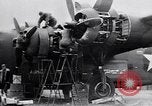 Standbild USA B-17 Bomber Aleutian Islands Alaska USA, 1945, aus Sekunde 32 historischem Filmmaterial Videoclip 65675038749