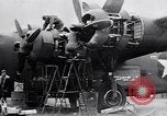 Standbild USA B-17 Bomber Aleutian Islands Alaska USA, 1945, aus Sekunde 33 historischem Filmmaterial Videoclip 65675038749