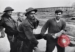 Image Soldats alliés faits prisonniers de guerre Dieppe France, 1942, de la seconde 23 séquences d'archives historiques vidéo 65675038755