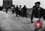 Image Soldats alliés faits prisonniers de guerre Dieppe France, 1942, de la seconde 32 séquences d'archives historiques vidéo 65675038755
