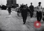 Image Soldats alliés faits prisonniers de guerre Dieppe France, 1942, de la seconde 36 séquences d'archives historiques vidéo 65675038755