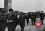 Image Soldats alliés faits prisonniers de guerre Dieppe France, 1942, de la seconde 56 séquences d'archives historiques vidéo 65675038755
