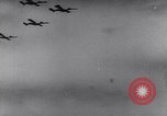 Standbild Mosquito squadron United States USA, 1944, aus Sekunde 36 historischem Filmmaterial Videoclip 65675038773
