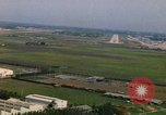 Standbild Flugzeuge landen Thailand, 1967, aus Sekunde 3 historischem Filmmaterial Videoclip 65675038787