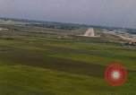 Standbild Flugzeuge landen Thailand, 1967, aus Sekunde 23 historischem Filmmaterial Videoclip 65675038787