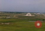 Standbild Flugzeuge landen Thailand, 1967, aus Sekunde 41 historischem Filmmaterial Videoclip 65675038787