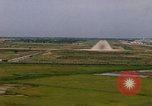 Standbild Flugzeuge landen Thailand, 1967, aus Sekunde 44 historischem Filmmaterial Videoclip 65675038787