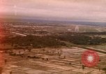 Standbild Luftfahrzeug landet Thailand, 1967, aus Sekunde 1 historischem Filmmaterial Videoclip 65675038789