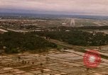 Standbild Luftfahrzeug landet Thailand, 1967, aus Sekunde 9 historischem Filmmaterial Videoclip 65675038789