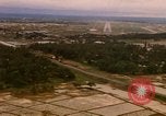 Standbild Luftfahrzeug landet Thailand, 1967, aus Sekunde 14 historischem Filmmaterial Videoclip 65675038789