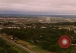 Standbild Luftfahrzeug landet Thailand, 1967, aus Sekunde 20 historischem Filmmaterial Videoclip 65675038789