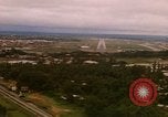 Standbild Luftfahrzeug landet Thailand, 1967, aus Sekunde 21 historischem Filmmaterial Videoclip 65675038789