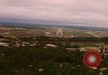 Standbild Luftfahrzeug landet Thailand, 1967, aus Sekunde 25 historischem Filmmaterial Videoclip 65675038789
