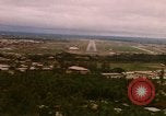 Standbild Luftfahrzeug landet Thailand, 1967, aus Sekunde 26 historischem Filmmaterial Videoclip 65675038789