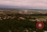 Standbild Luftfahrzeug landet Thailand, 1967, aus Sekunde 27 historischem Filmmaterial Videoclip 65675038789