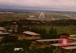 Standbild Luftfahrzeug landet Thailand, 1967, aus Sekunde 33 historischem Filmmaterial Videoclip 65675038789