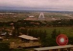 Standbild Luftfahrzeug landet Thailand, 1967, aus Sekunde 35 historischem Filmmaterial Videoclip 65675038789