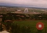 Standbild Luftfahrzeug landet Thailand, 1967, aus Sekunde 38 historischem Filmmaterial Videoclip 65675038789