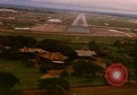 Standbild Luftfahrzeug landet Thailand, 1967, aus Sekunde 44 historischem Filmmaterial Videoclip 65675038789