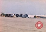 Standbild Luftfahrzeug landet Thailand, 1967, aus Sekunde 1 historischem Filmmaterial Videoclip 65675038790