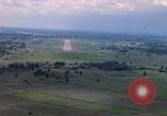 Standbild Luftfahrzeug landet Thailand, 1967, aus Sekunde 9 historischem Filmmaterial Videoclip 65675038790