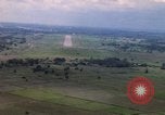 Standbild Luftfahrzeug landet Thailand, 1967, aus Sekunde 10 historischem Filmmaterial Videoclip 65675038790