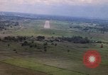 Standbild Luftfahrzeug landet Thailand, 1967, aus Sekunde 12 historischem Filmmaterial Videoclip 65675038790