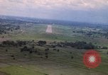 Standbild Luftfahrzeug landet Thailand, 1967, aus Sekunde 14 historischem Filmmaterial Videoclip 65675038790