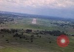 Standbild Luftfahrzeug landet Thailand, 1967, aus Sekunde 15 historischem Filmmaterial Videoclip 65675038790