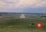 Standbild Luftfahrzeug landet Thailand, 1967, aus Sekunde 41 historischem Filmmaterial Videoclip 65675038790