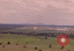 Standbild Luftfahrzeug landet Thailand, 1967, aus Sekunde 10 historischem Filmmaterial Videoclip 65675038791