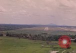 Standbild Luftfahrzeug landet Thailand, 1967, aus Sekunde 22 historischem Filmmaterial Videoclip 65675038791
