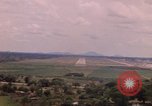 Standbild Luftfahrzeug landet Thailand, 1967, aus Sekunde 32 historischem Filmmaterial Videoclip 65675038791