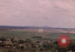 Standbild Luftfahrzeug landet Thailand, 1967, aus Sekunde 33 historischem Filmmaterial Videoclip 65675038791