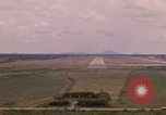 Standbild Luftfahrzeug landet Thailand, 1967, aus Sekunde 46 historischem Filmmaterial Videoclip 65675038791