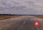 Standbild Luftfahrzeug landet Ubon Ratchathani Thailand, 1967, aus Sekunde 28 historischem Filmmaterial Videoclip 65675038792