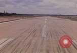 Standbild Luftfahrzeug landet Ubon Ratchathani Thailand, 1967, aus Sekunde 39 historischem Filmmaterial Videoclip 65675038792