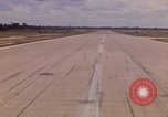 Standbild Luftfahrzeug landet Ubon Ratchathani Thailand, 1967, aus Sekunde 47 historischem Filmmaterial Videoclip 65675038792