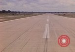 Standbild Luftfahrzeug landet Ubon Ratchathani Thailand, 1967, aus Sekunde 52 historischem Filmmaterial Videoclip 65675038792