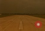 Image aéronef atterrit en Thaïlande, 1967, de la seconde 52 séquences d'archives historiques vidéo 65675038793
