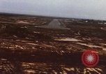 Image aéronef atterrit en Thaïlande, 1967, de la seconde 26 séquences d'archives historiques vidéo 65675038794